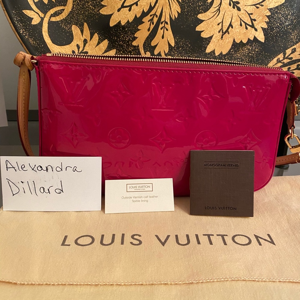 Louis Vuitton Pochette Accessories in Vernis
